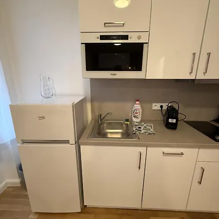 With Garage For 4 People Apartment Prag