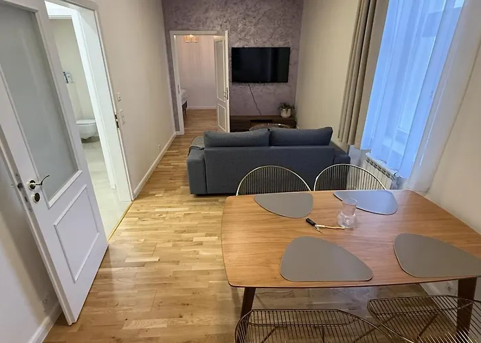 With Garage For 4 People Praga