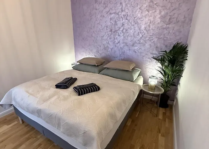 Apartament With Garage For 4 People *